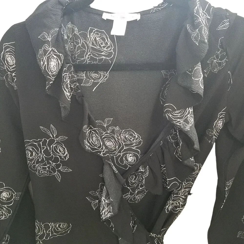 Urban Heritage Womens Sz M Black White Floral Long Sleeve Wrap Dress - Picture 3 of 10